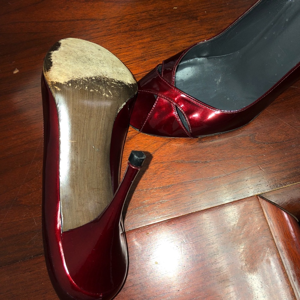 Stuart Weitzman Sexy red heels - Picture 4 of 8